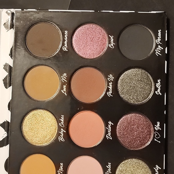 SYDNEY GRACE | BE MINE EYESHADOW PALETTE - Picture 6 of 6